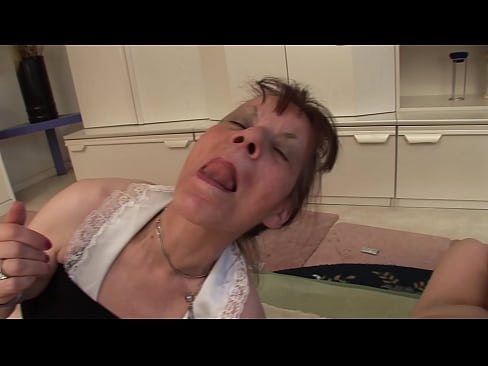 ❤️ Duas avós e um avô têm um ménage à trois ❤ Porno real vídeo em pt.sexera.ru ❌️