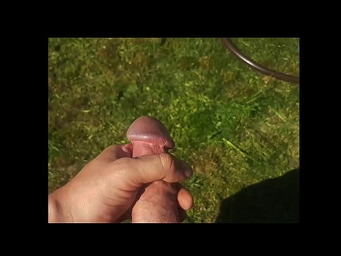 ❤️ A boazona fica com a rata rosa fodida e ejacula com um esguicho num jardim de Verão ❤ Porno real vídeo em pt.sexera.ru ❌️
