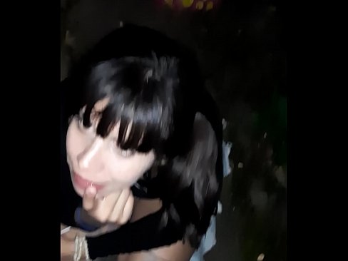 ❤️ Na rua, o pénis inchado em troca de doces ❤ Porno real vídeo em pt.sexera.ru ❌️